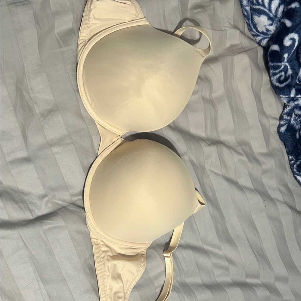 PINK Victoria's Secret Beige Bra